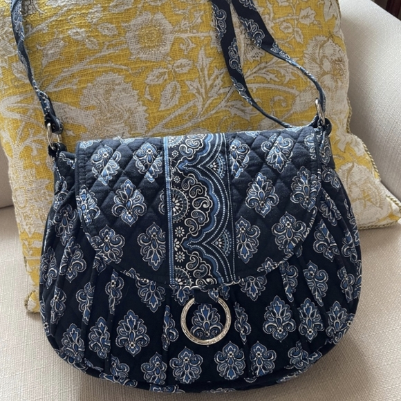 Vera Bradley Blue Bandana Shoulder Cross Body Flap Bag w/ accessories EUC - Picture 2 of 4